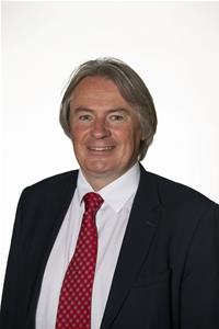 Profile image for Councillor Ross Houston