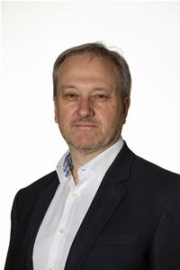 Profile image for Councillor Elliot Simberg