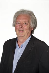 Profile image for Councillor Barry Rawlings